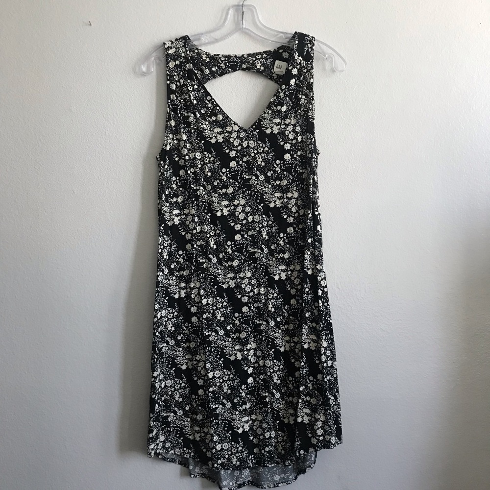 GAP black floral shift dress